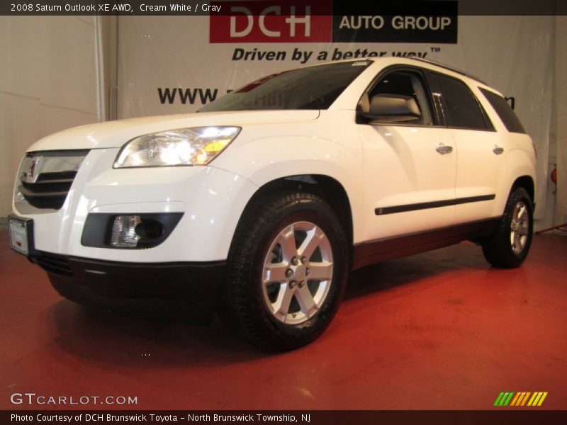 Cream White / Gray 2008 Saturn Outlook XE AWD