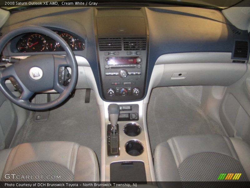 Cream White / Gray 2008 Saturn Outlook XE AWD