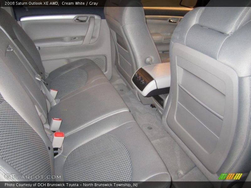 Cream White / Gray 2008 Saturn Outlook XE AWD