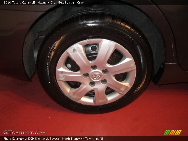 Magnetic Gray Metallic / Ash Gray 2010 Toyota Camry LE