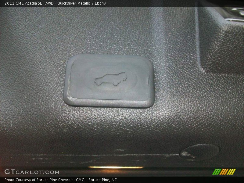 Quicksilver Metallic / Ebony 2011 GMC Acadia SLT AWD