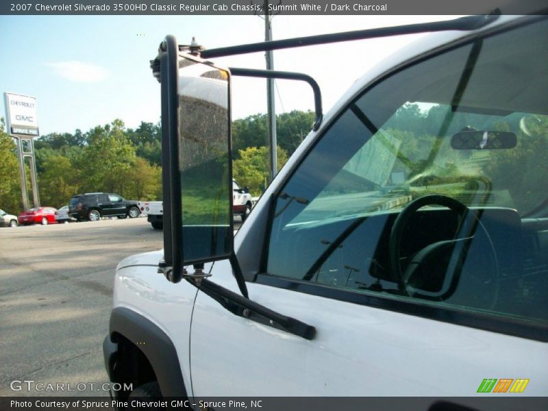 Summit White / Dark Charcoal 2007 Chevrolet Silverado 3500HD Classic Regular Cab Chassis