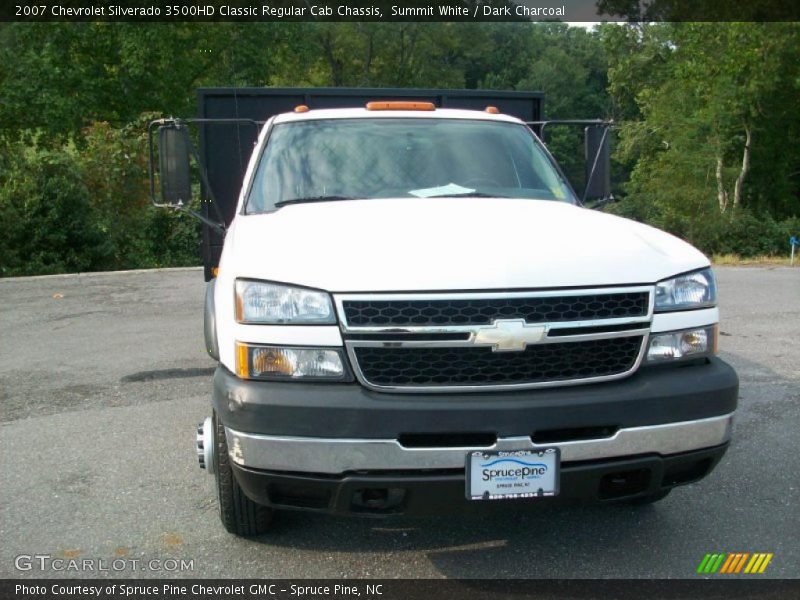 Summit White / Dark Charcoal 2007 Chevrolet Silverado 3500HD Classic Regular Cab Chassis