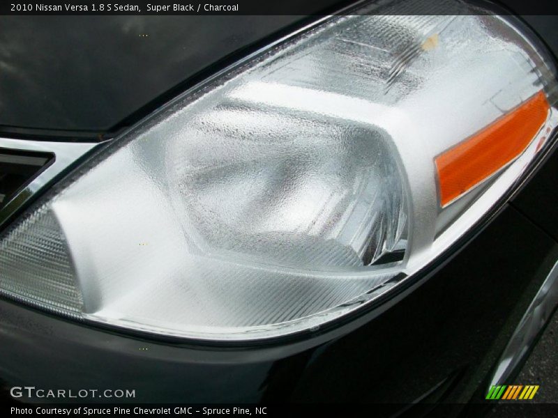 Super Black / Charcoal 2010 Nissan Versa 1.8 S Sedan