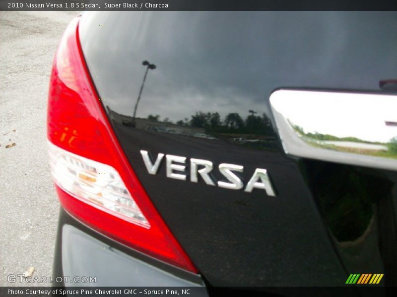 Super Black / Charcoal 2010 Nissan Versa 1.8 S Sedan