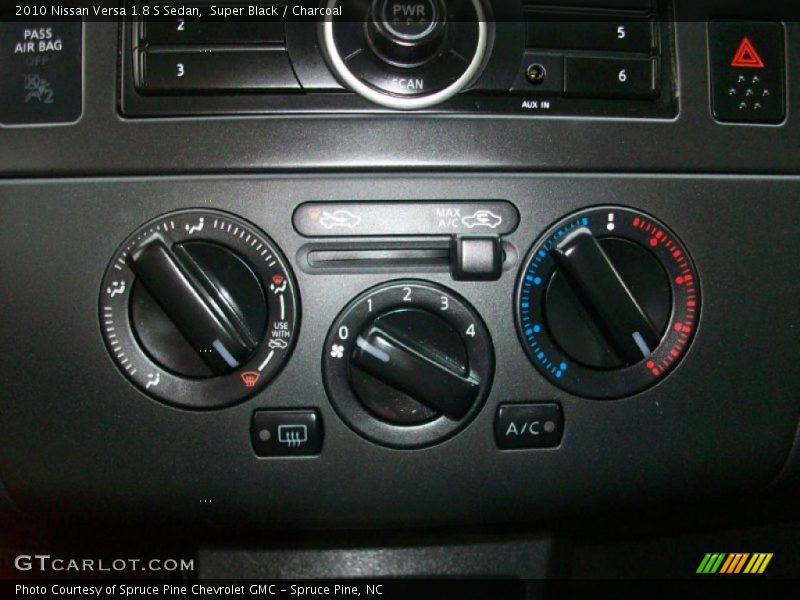 Super Black / Charcoal 2010 Nissan Versa 1.8 S Sedan