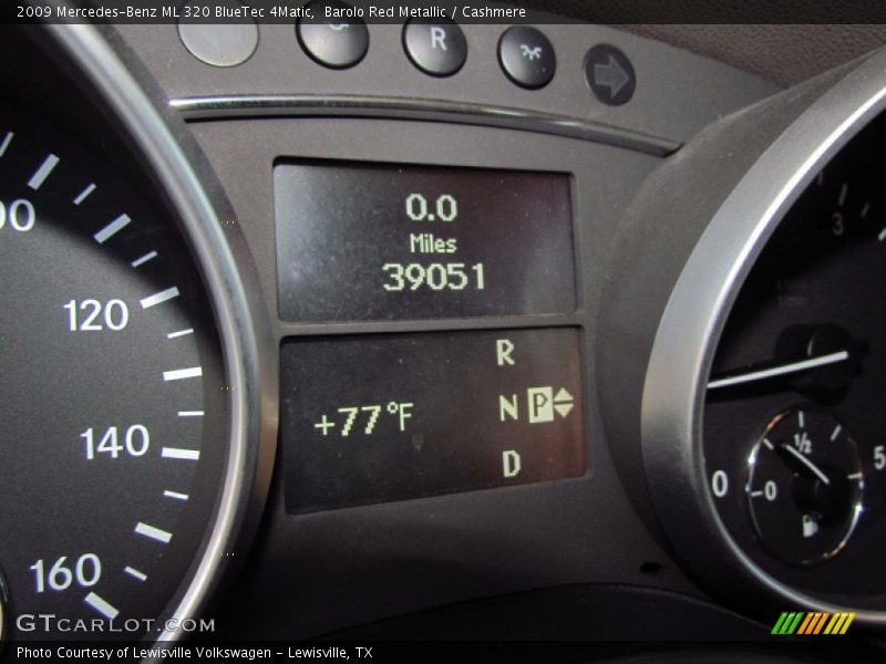 Barolo Red Metallic / Cashmere 2009 Mercedes-Benz ML 320 BlueTec 4Matic