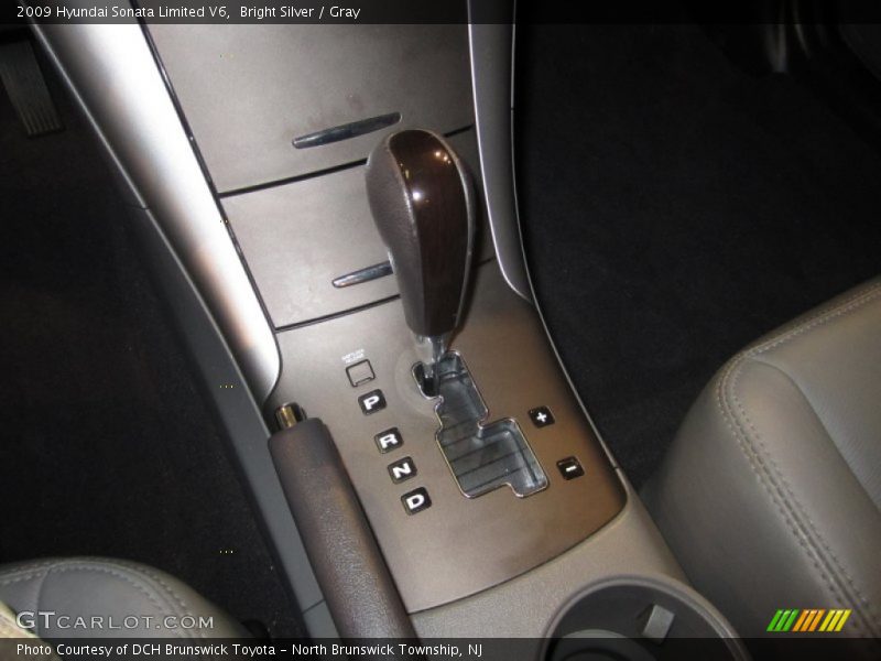 Bright Silver / Gray 2009 Hyundai Sonata Limited V6