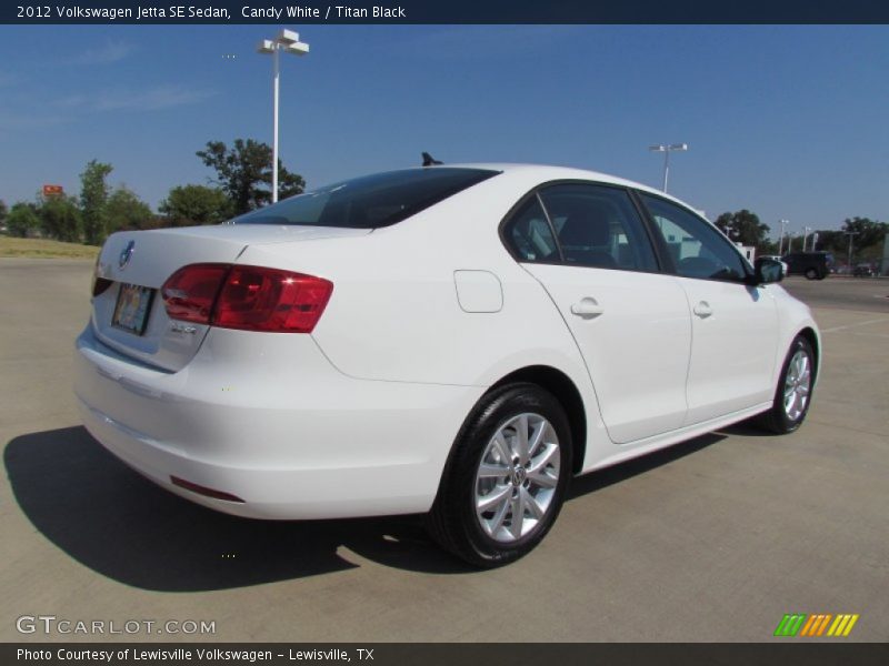 Candy White / Titan Black 2012 Volkswagen Jetta SE Sedan