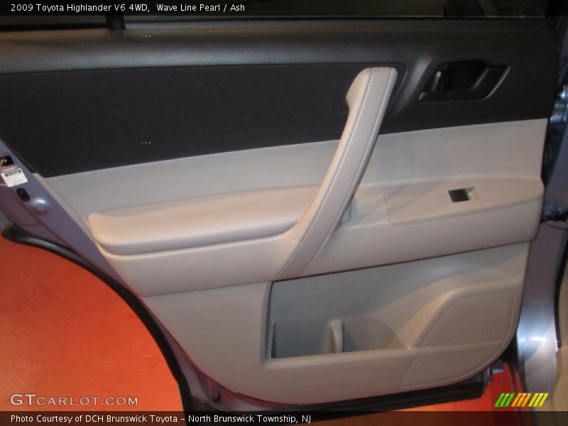 Wave Line Pearl / Ash 2009 Toyota Highlander V6 4WD
