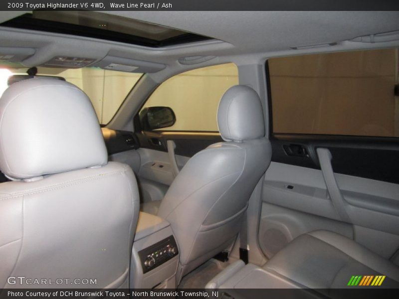 Wave Line Pearl / Ash 2009 Toyota Highlander V6 4WD