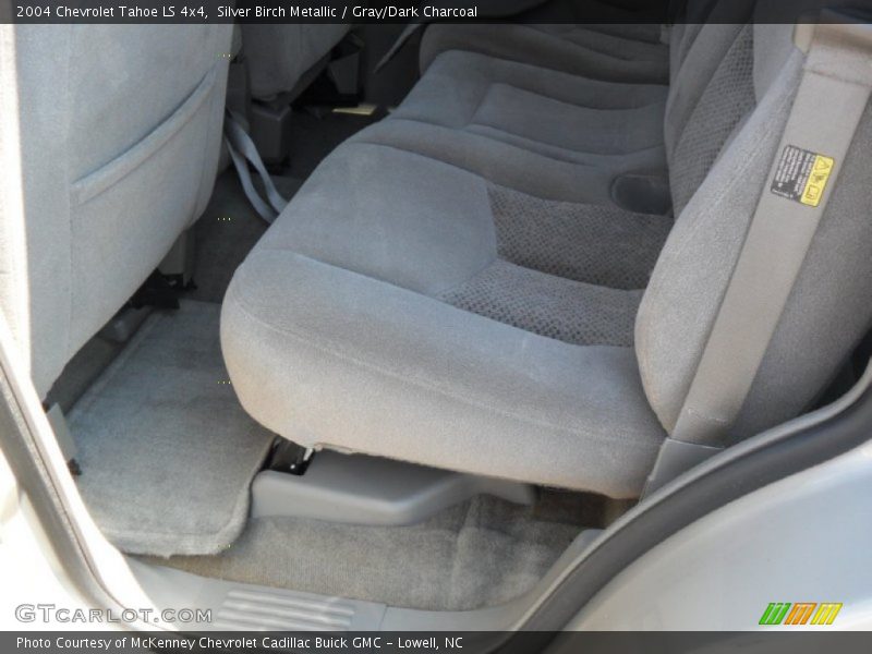 Silver Birch Metallic / Gray/Dark Charcoal 2004 Chevrolet Tahoe LS 4x4