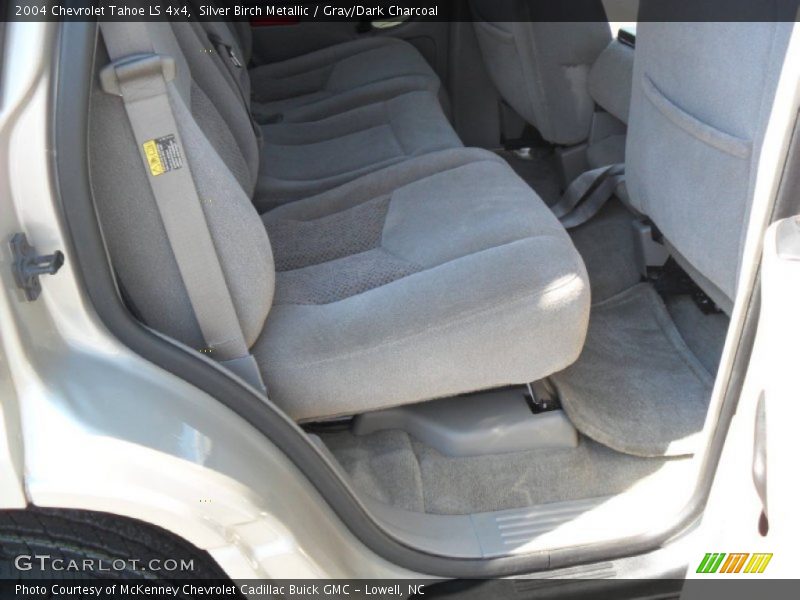 Silver Birch Metallic / Gray/Dark Charcoal 2004 Chevrolet Tahoe LS 4x4