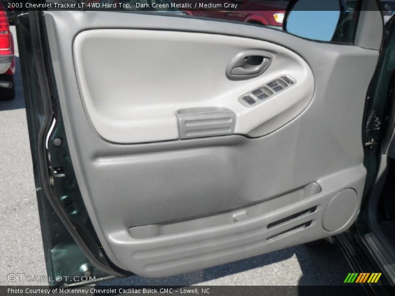 Door Panel of 2003 Tracker LT 4WD Hard Top