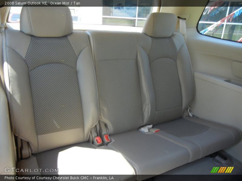Ocean Mist / Tan 2008 Saturn Outlook XE