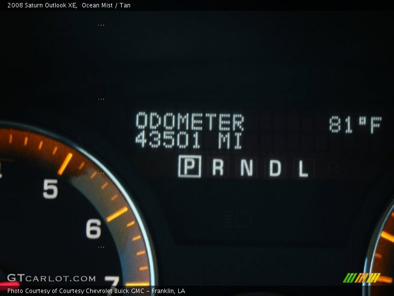 Ocean Mist / Tan 2008 Saturn Outlook XE