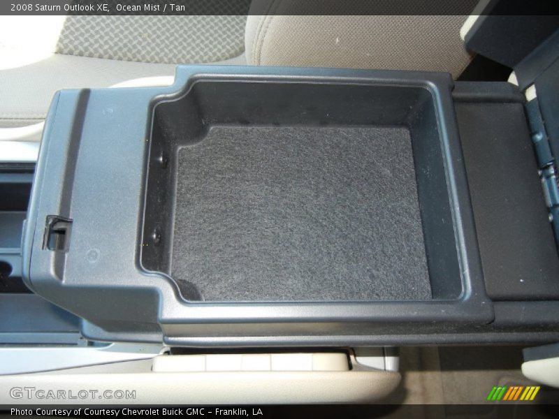 Ocean Mist / Tan 2008 Saturn Outlook XE