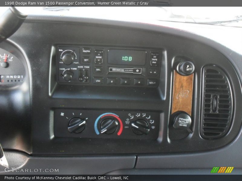 Controls of 1998 Ram Van 1500 Passenger Conversion