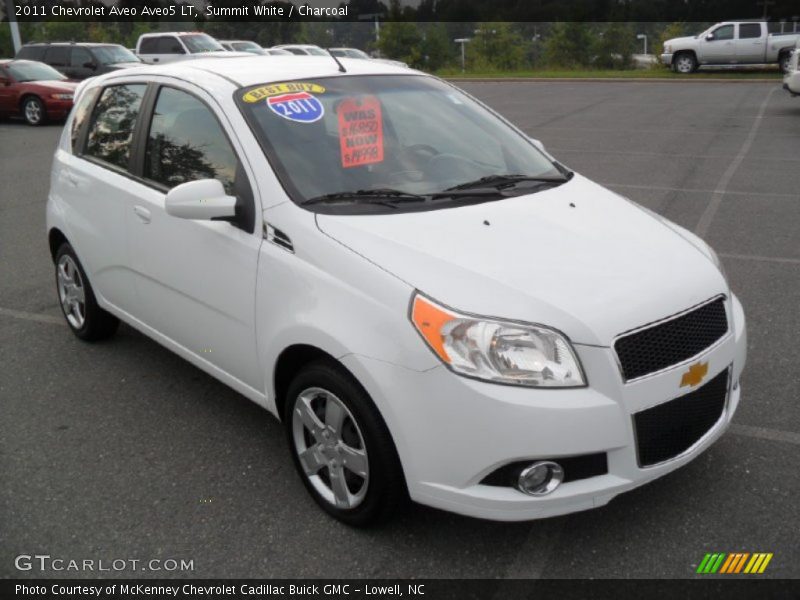 Front 3/4 View of 2011 Aveo Aveo5 LT