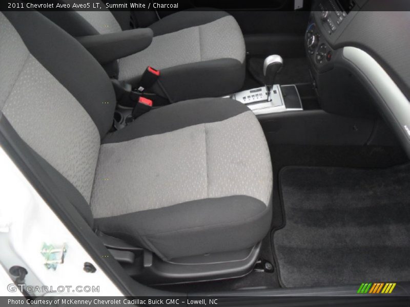Summit White / Charcoal 2011 Chevrolet Aveo Aveo5 LT
