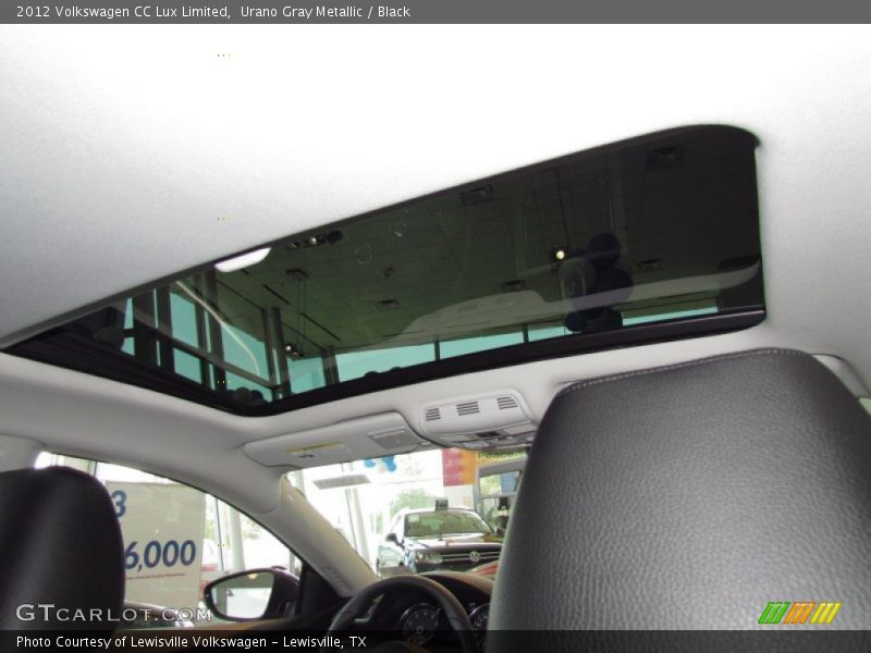 Sunroof of 2012 CC Lux Limited