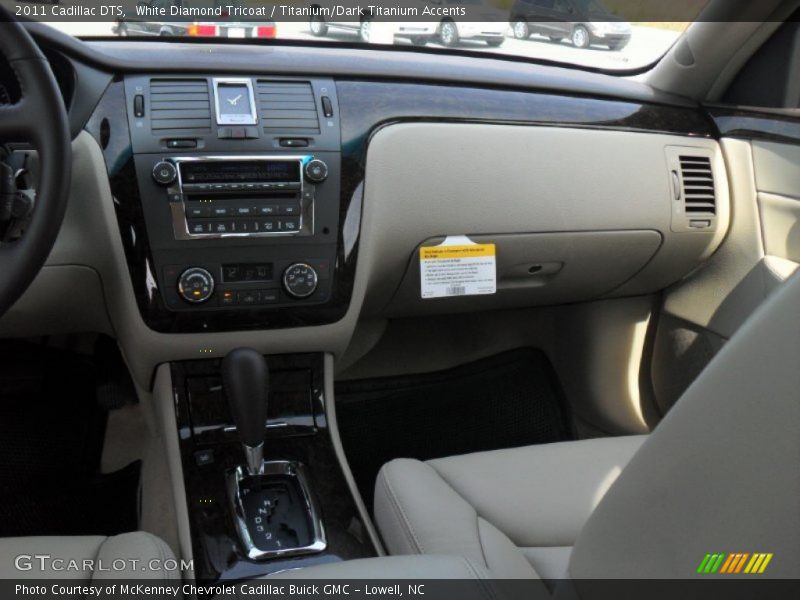 White Diamond Tricoat / Titanium/Dark Titanium Accents 2011 Cadillac DTS