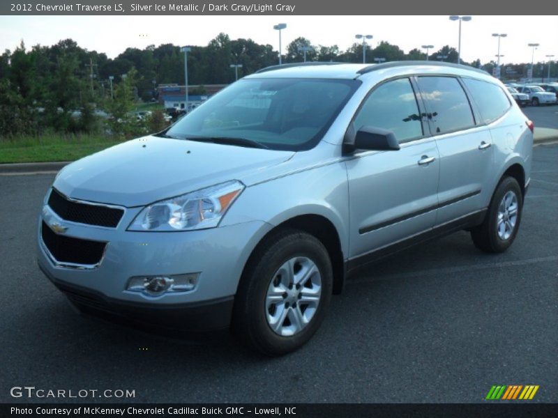 Front 3/4 View of 2012 Traverse LS