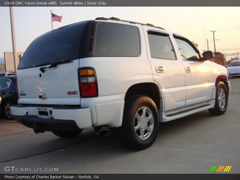 Summit White / Stone Gray 2004 GMC Yukon Denali AWD