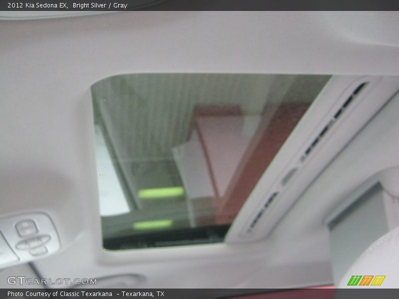 Bright Silver / Gray 2012 Kia Sedona EX