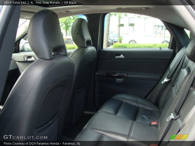 Flint Gray Metallic / Off Black 2004 Volvo S40 2.4i