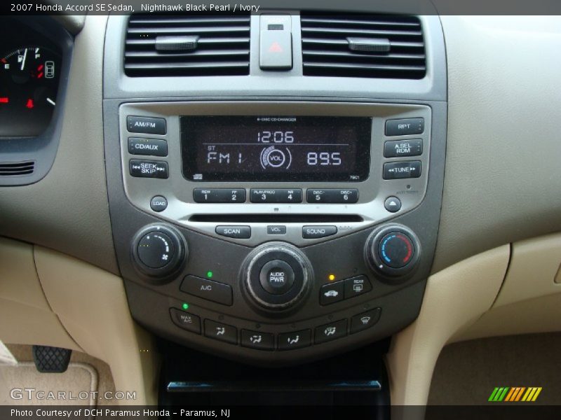 Controls of 2007 Accord SE Sedan