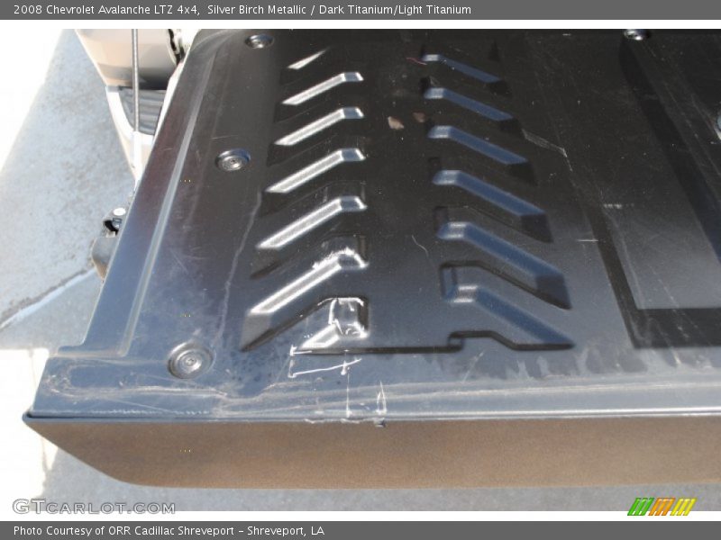 Silver Birch Metallic / Dark Titanium/Light Titanium 2008 Chevrolet Avalanche LTZ 4x4