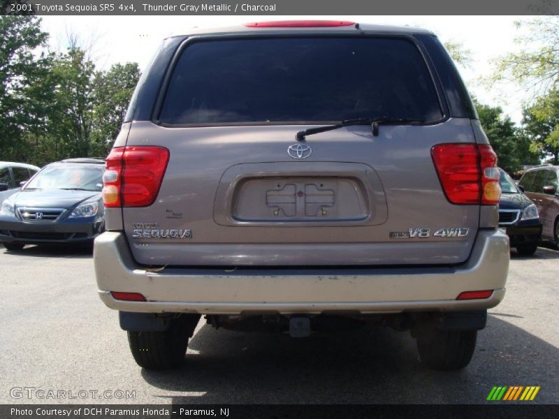 Thunder Gray Metallic / Charcoal 2001 Toyota Sequoia SR5 4x4