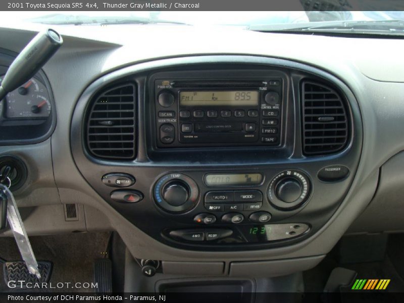 Thunder Gray Metallic / Charcoal 2001 Toyota Sequoia SR5 4x4