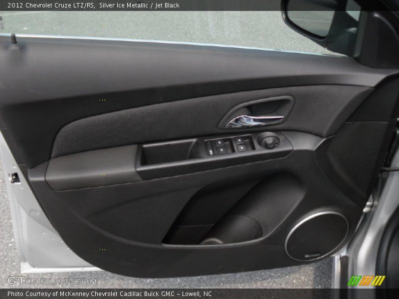 Door Panel of 2012 Cruze LTZ/RS