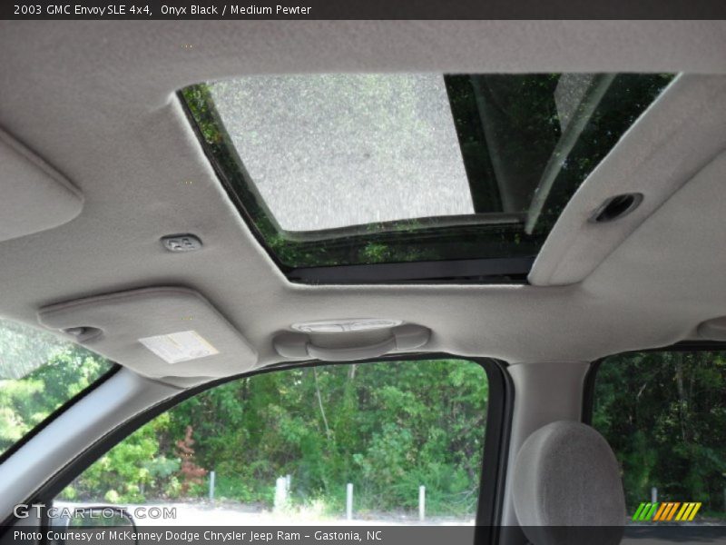 Onyx Black / Medium Pewter 2003 GMC Envoy SLE 4x4