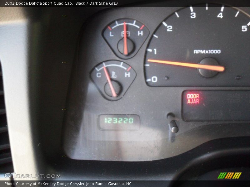 Black / Dark Slate Gray 2002 Dodge Dakota Sport Quad Cab