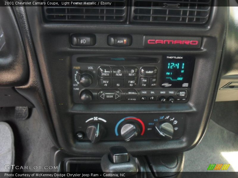 Controls of 2001 Camaro Coupe