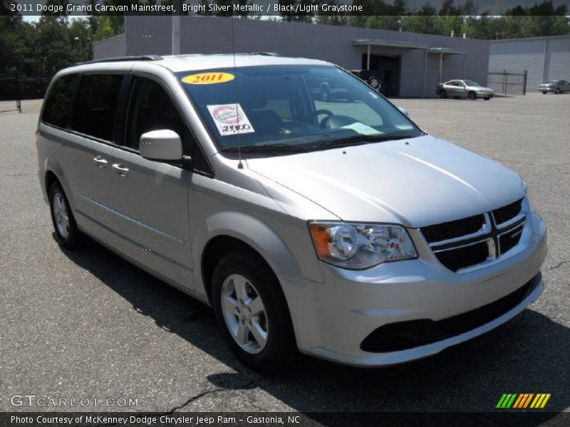 Bright Silver Metallic / Black/Light Graystone 2011 Dodge Grand Caravan Mainstreet