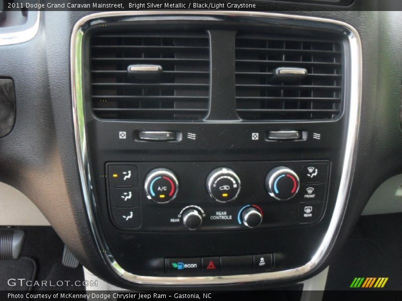 Bright Silver Metallic / Black/Light Graystone 2011 Dodge Grand Caravan Mainstreet