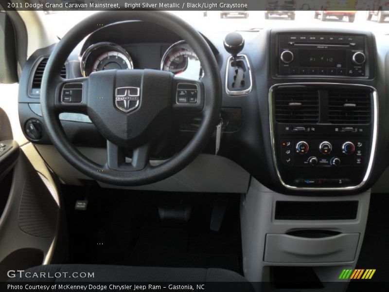 Bright Silver Metallic / Black/Light Graystone 2011 Dodge Grand Caravan Mainstreet