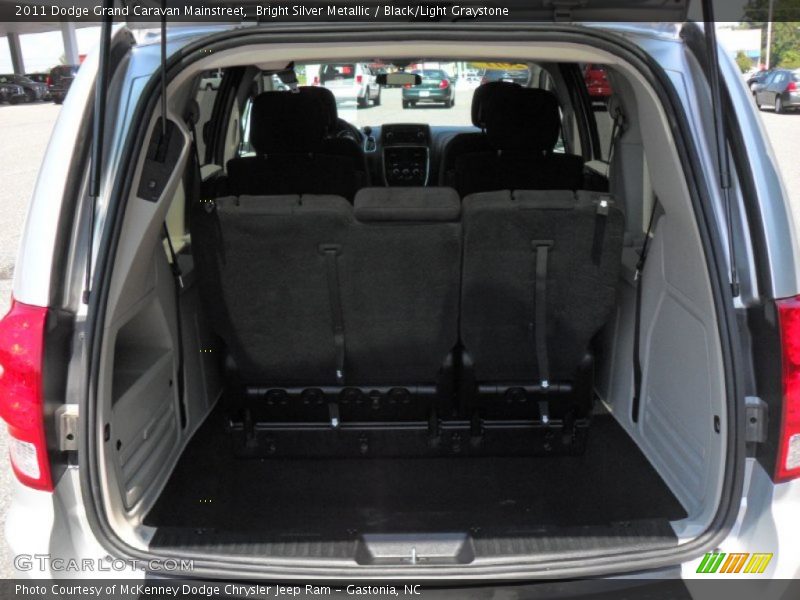 Bright Silver Metallic / Black/Light Graystone 2011 Dodge Grand Caravan Mainstreet