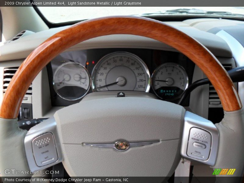  2009 Aspen Limited 4x4 Steering Wheel