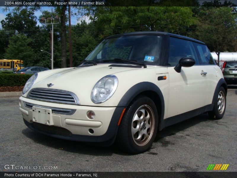 Pepper White / Panther Black 2004 Mini Cooper Hardtop