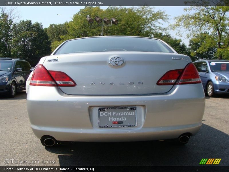 Titanium Metallic / Light Gray 2006 Toyota Avalon Limited