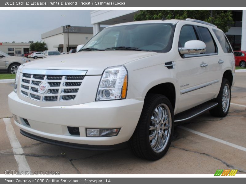 Front 3/4 View of 2011 Escalade 