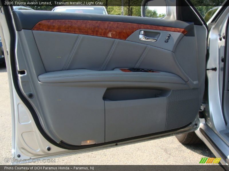 Titanium Metallic / Light Gray 2006 Toyota Avalon Limited
