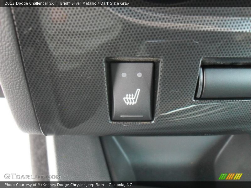 Bright Silver Metallic / Dark Slate Gray 2012 Dodge Challenger SXT