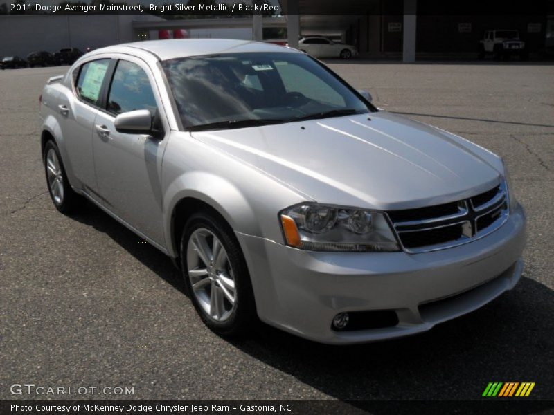 Bright Silver Metallic / Black/Red 2011 Dodge Avenger Mainstreet