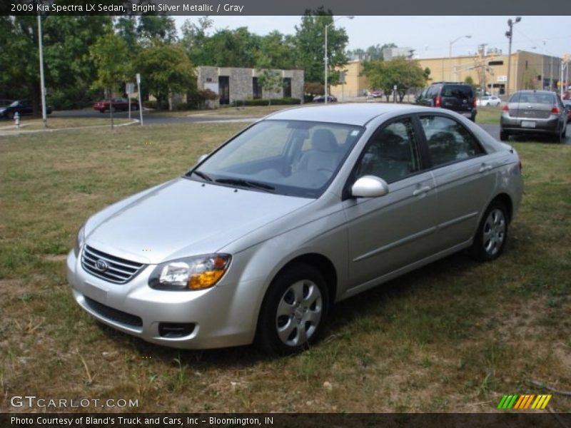 Bright Silver Metallic / Gray 2009 Kia Spectra LX Sedan